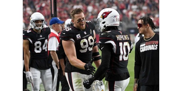 J.J. Watt está feliz de ser compañeros de equipo con DeAndre Hopkins nuevamente
